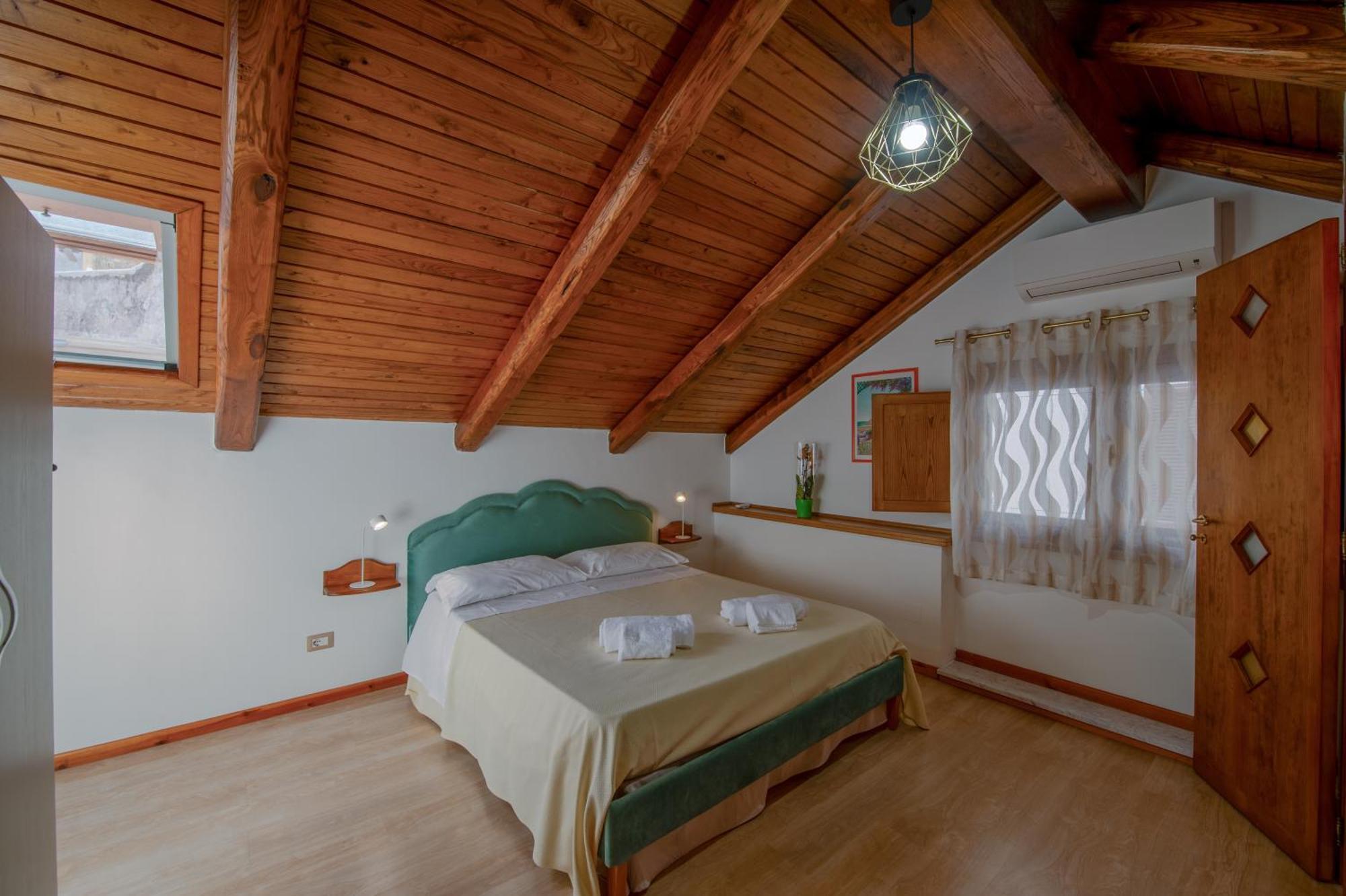 Maison Antica - One Step Away From The Sea